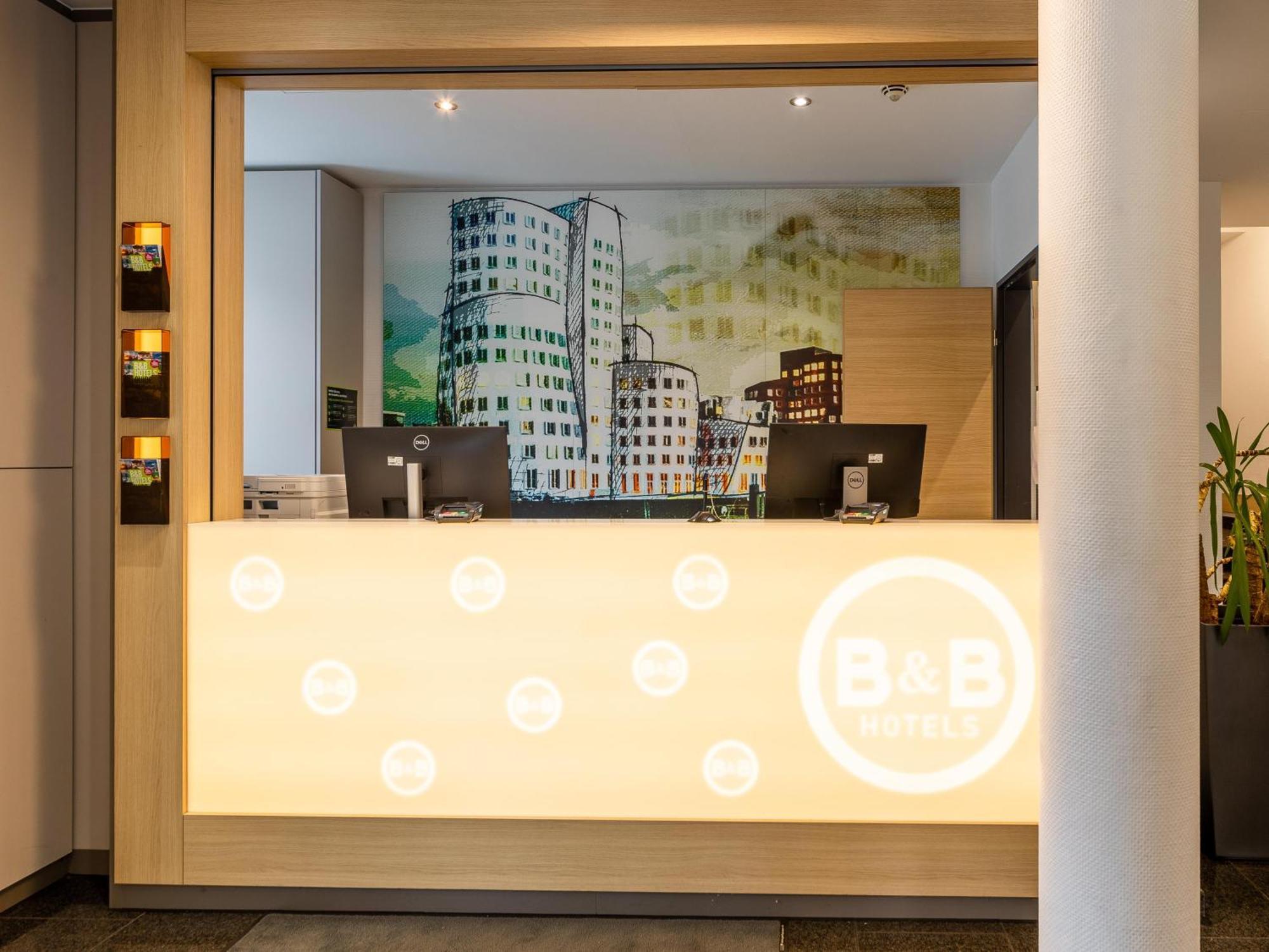 B&B Hotel Duesseldorf City-Sued エクステリア 写真